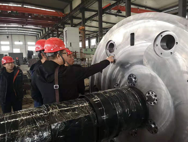 6000馬力廢鋼破碎生產線正在加緊生產中