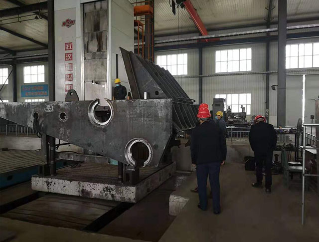 6000馬力廢鋼破碎生產線正在加緊生產中