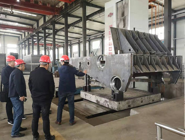 6000馬力廢鋼破碎生產線正在加緊生產中